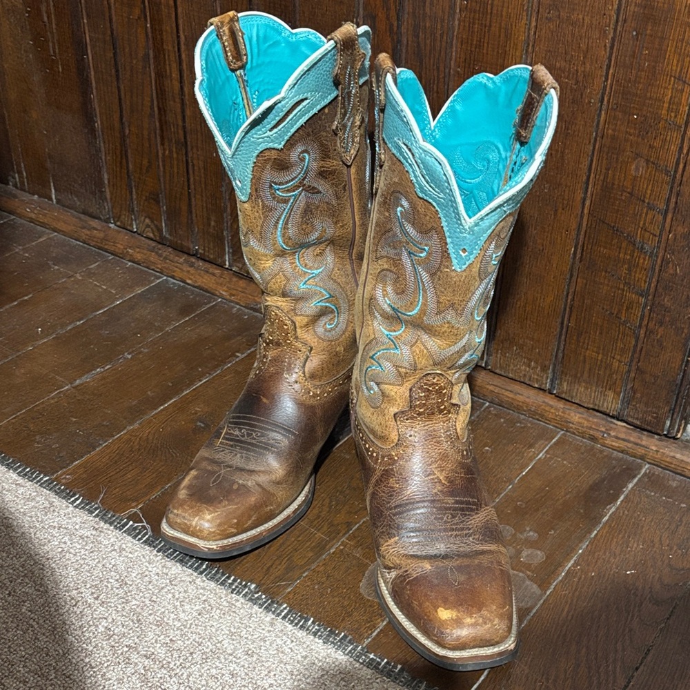 Justin Boots Brown and Turquoise Heeled Boots